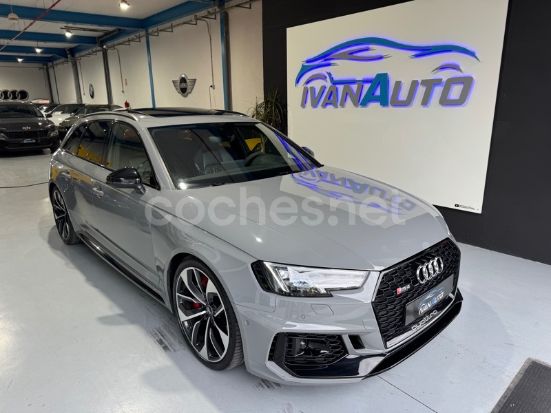 AUDI A4 RS4 Avant TFSI quattro tiptronic