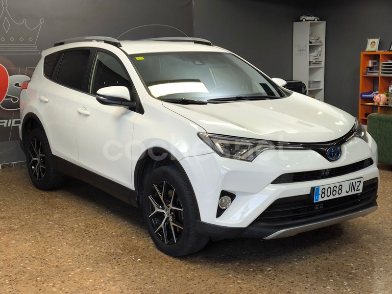 TOYOTA Rav4 2.5l hybrid 2WD Advance
