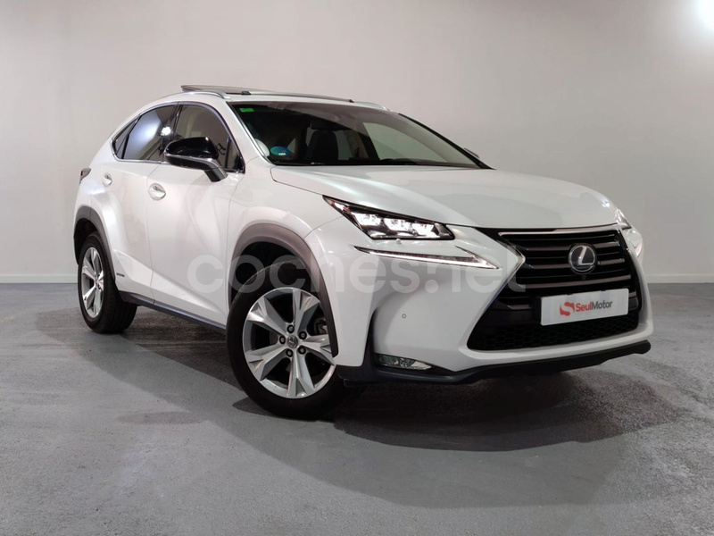 LEXUS NX 2.5 300h Luxury 4WD