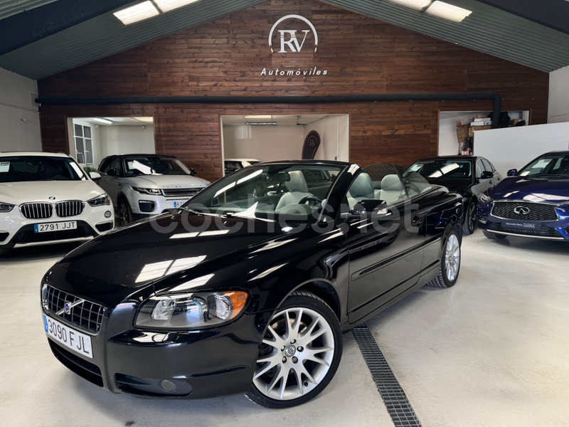 VOLVO C70 D5 Momentum