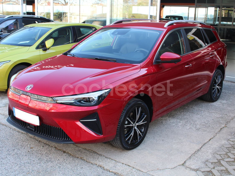 MG MG5 Long Range Luxury