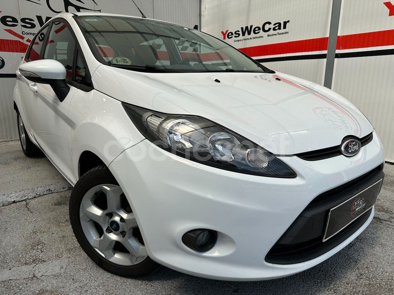 FORD Fiesta 1.6 TDCi DPF Titanium