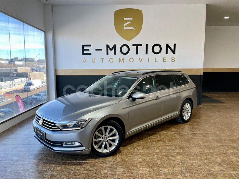 VOLKSWAGEN Passat Advance 2.0 TDI 110kW150CV DSG Variant
