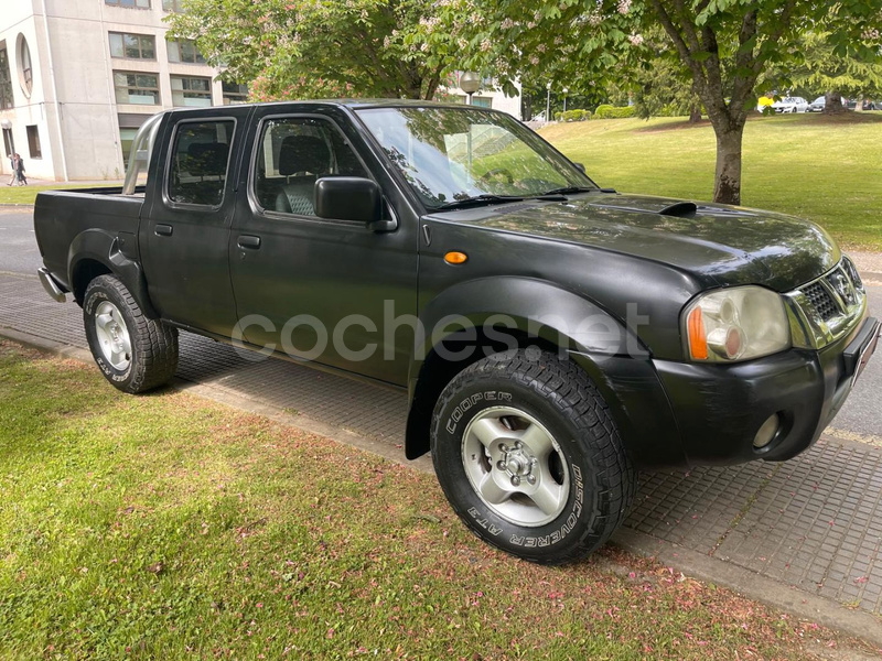 NISSAN Pick-up 4X4 Doble cabina Hobie Cat
