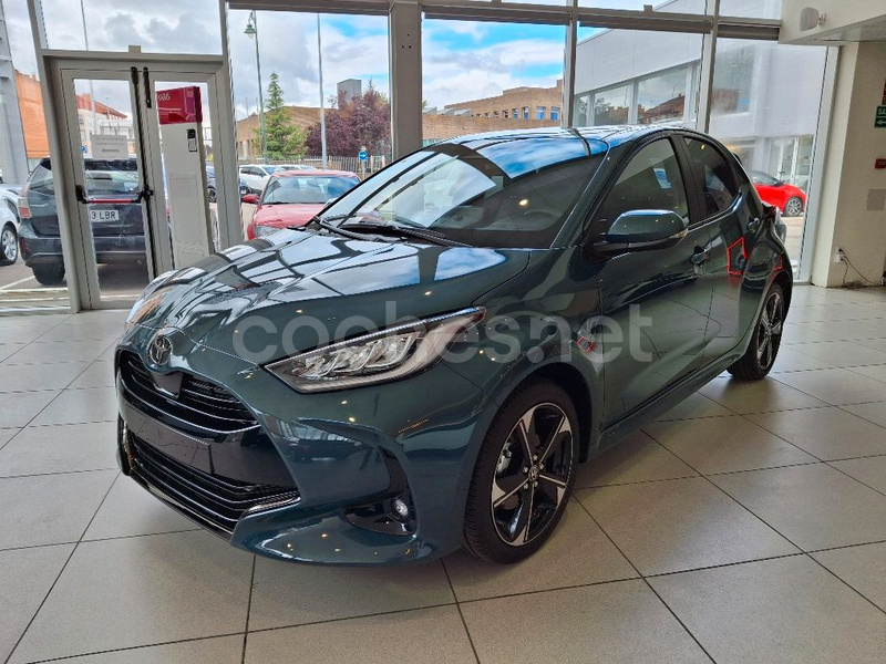 TOYOTA Yaris 1.5 120H Style