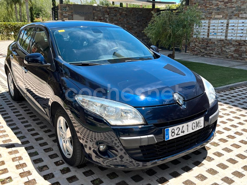 RENAULT Mégane Dynamique 2.0 16v CVT