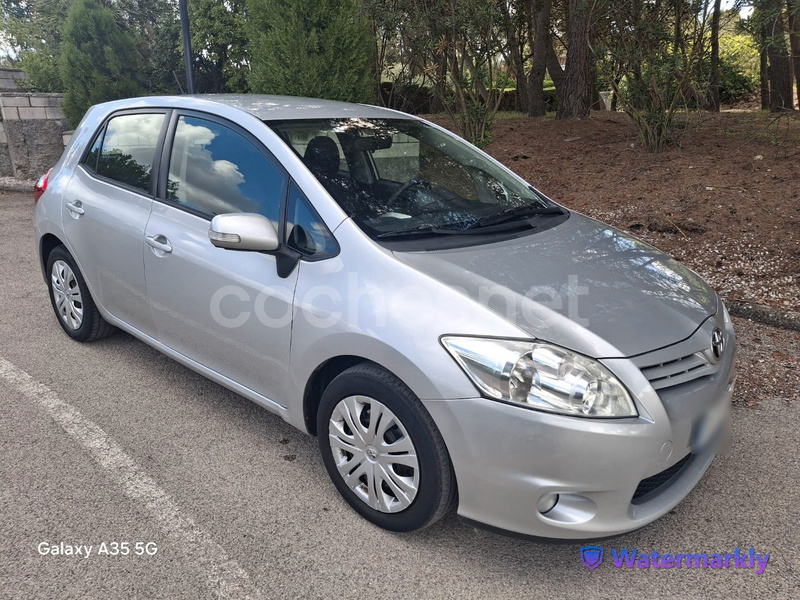 TOYOTA Auris 2.0 D4D Active