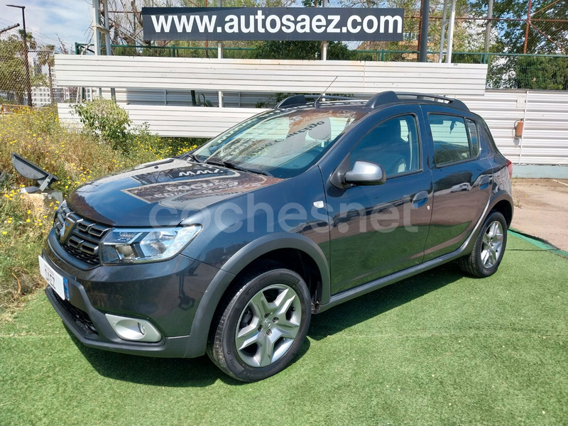 DACIA Sandero Stepway Essential Blue dCi