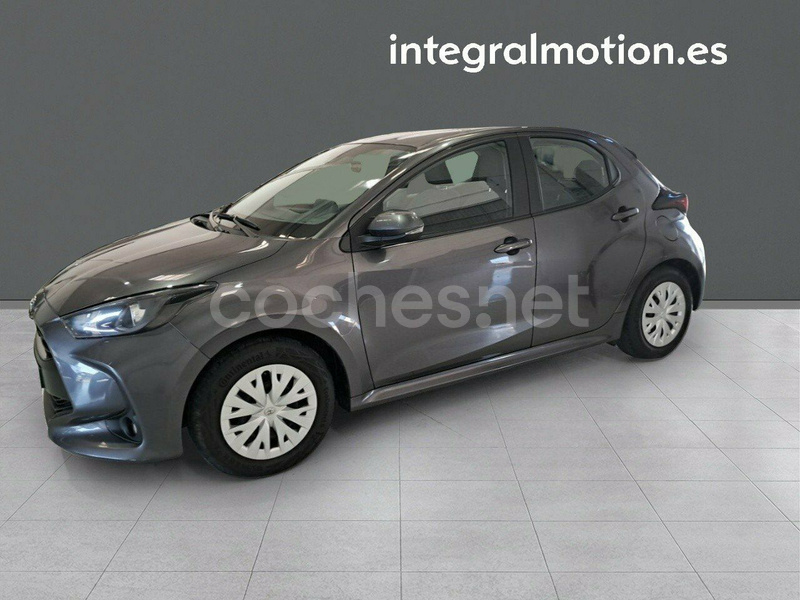 TOYOTA Yaris 1.0 70 Business