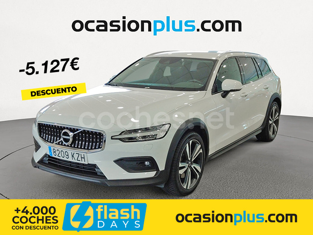 VOLVO V60 Cross Country 2.0 D4 AUTO PRO