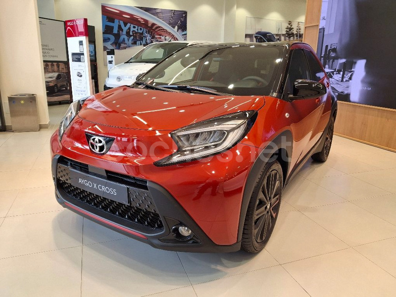 TOYOTA Aygo X Cross 1.0 VVTI Like