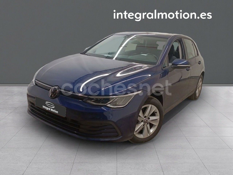 VOLKSWAGEN Golf Life 1.0 eTSI DSG