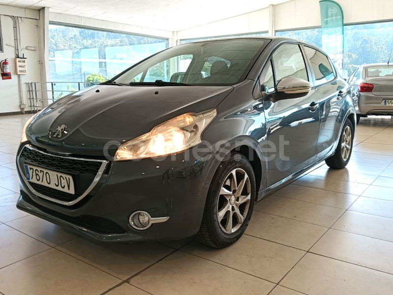 PEUGEOT 208 STYLE 1.2L PureTech 82