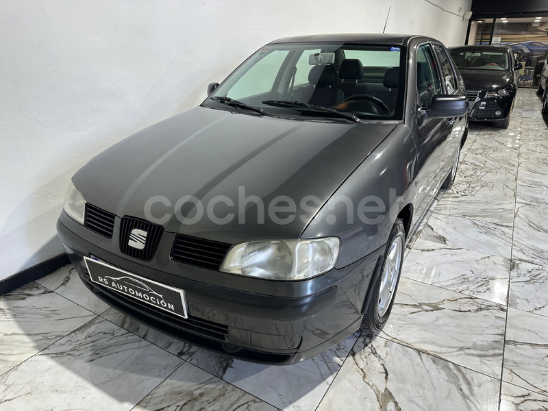 SEAT Córdoba 1.4i 16v 100 CV SIGNA