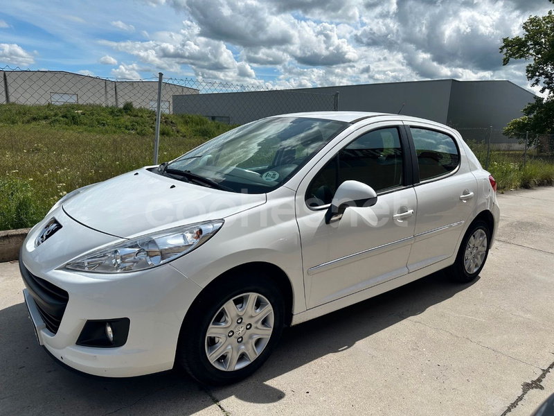 PEUGEOT 207 + 1.4 HDI FAP