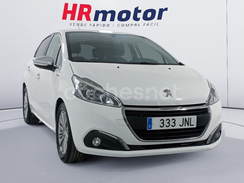 PEUGEOT 208 STYLE 1.6 BlueHDi 100