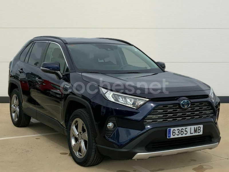 TOYOTA Rav4 2.5l 220H Advance