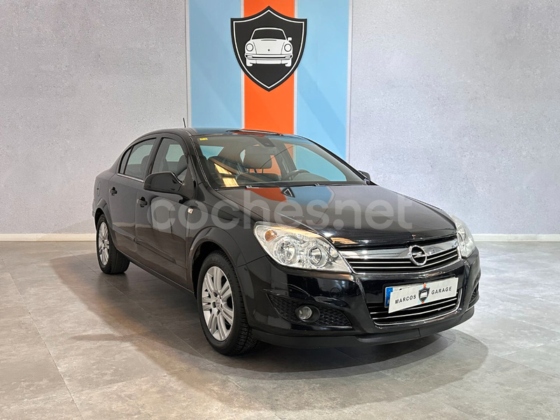 OPEL Astra 1.7 CDTi 110 CV Enjoy