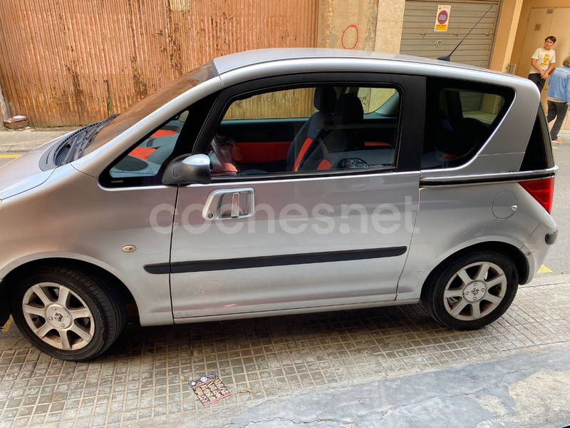 PEUGEOT 1007 1.4 Urban