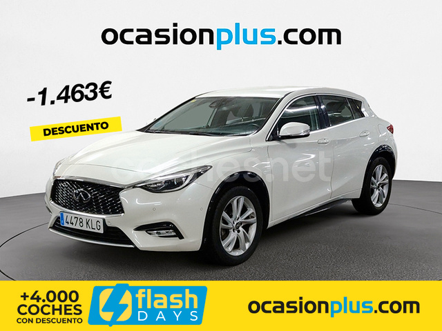 INFINITI Q30 1.6T PREMIUM