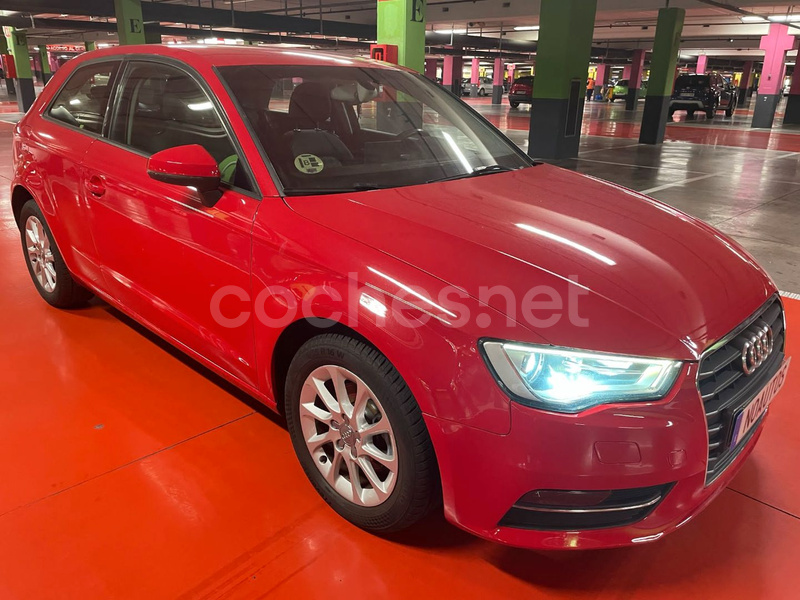 AUDI A3 1.6 TDI Attraction Edicion especial