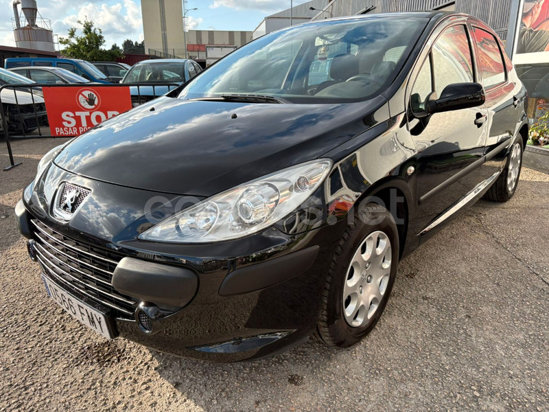 PEUGEOT 307 1.6 HDi 90 DSign