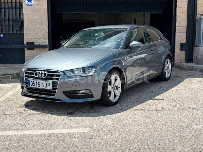 AUDI A3 2.0 TDI clean d S line edition