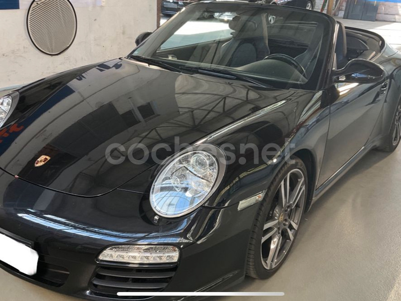 PORSCHE 911 Carrera Cabrio Black Editioin