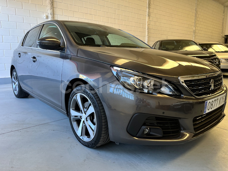 PEUGEOT 308 Allure 1.2 PureTech