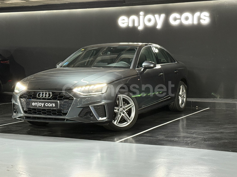 AUDI A4 S line 35 TDI S tronic