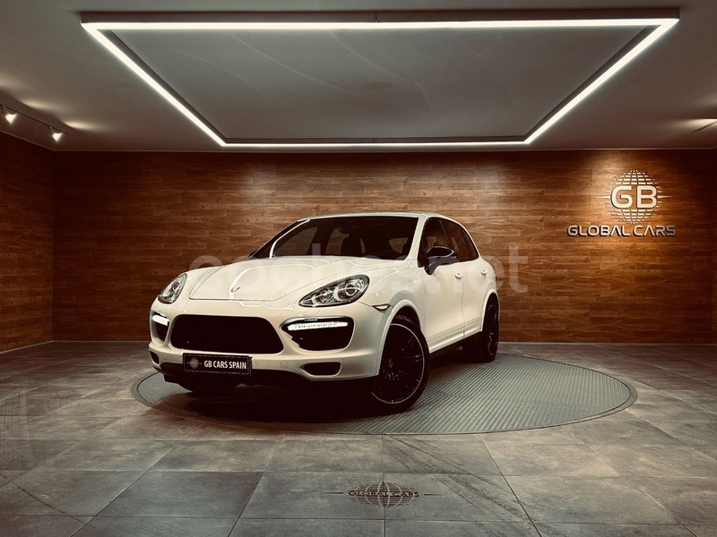 PORSCHE Cayenne 4.8 V8 Turbo S Tiptronic