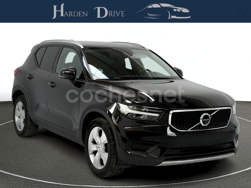 VOLVO XC40 2.0 D3 AWD Momentum Auto