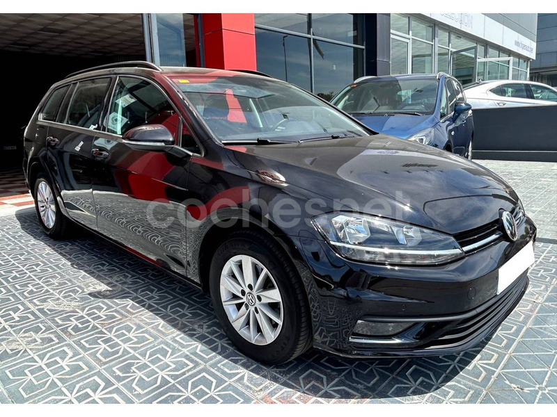 VOLKSWAGEN Golf Ready2Go 1.0 TSI Variant