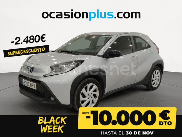 TOYOTA Aygo X Cross 1.0 VVTI Play
