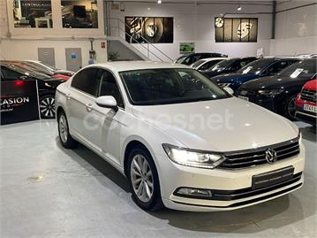 VOLKSWAGEN Passat Advance 2.0 TDI DSG
