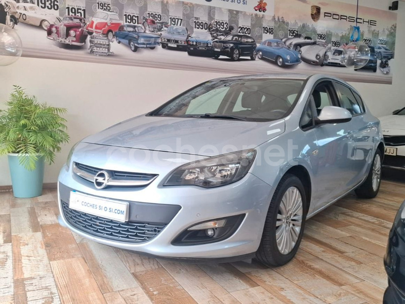 OPEL Astra 1.4 Turbo Excellence