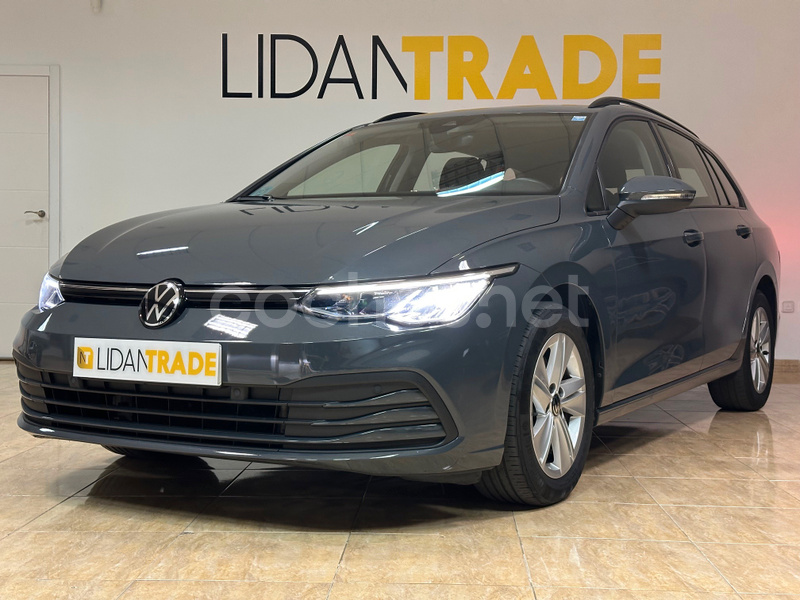 VOLKSWAGEN Golf Life 2.0 TDI Variant