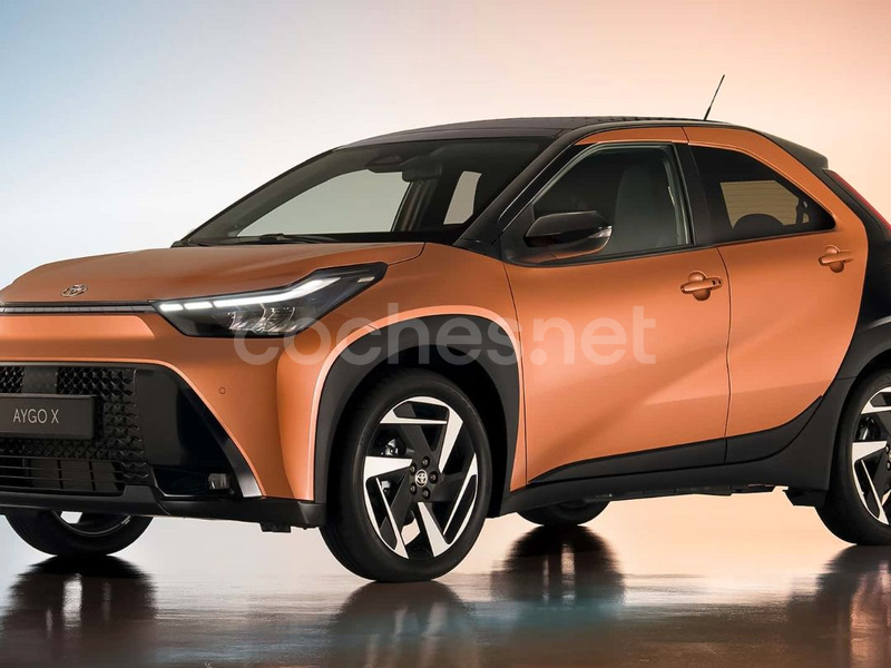 TOYOTA Aygo X Cross Hybrid MC26 1.5 Play