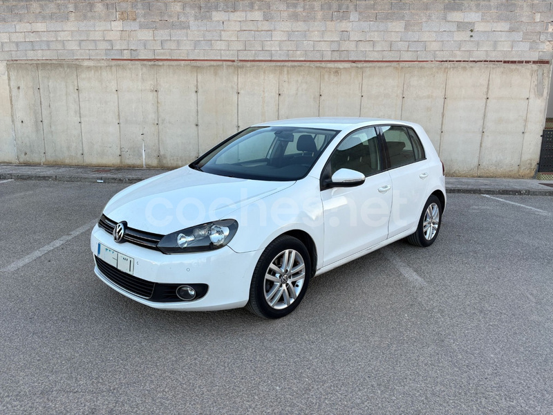 VOLKSWAGEN Golf 1.6 TDI DPF Sport