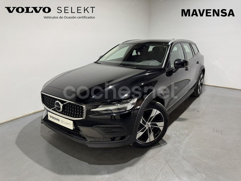 VOLVO V60 Cross Country 2.0 B4 D AWD Cross Country Core Auto