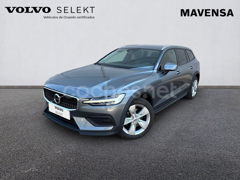 VOLVO V60 Cross Country 2.0 B4 D AWD Cross Country AUTO