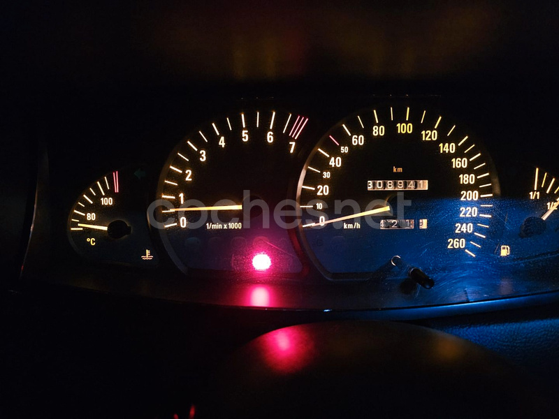 OPEL Omega Elegance 2.6 V6 Auto