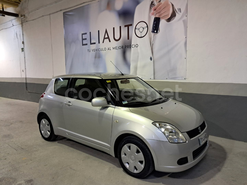 SUZUKI Swift 1.3 GLX