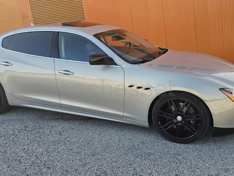 Voiture Miniature Maserati Quattroporte Grise Ricko 1/87 - Occasion Très Bon état, Modèle 2003