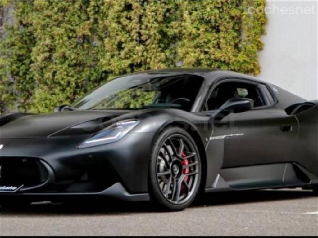 Maserati MC20