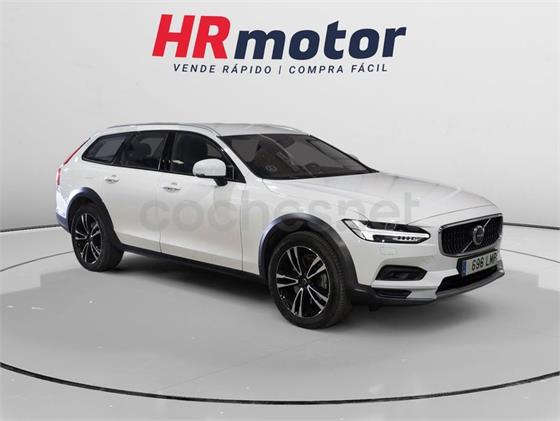 VOLVO V90 Cross Country 2.0 D4 AWD Auto VOLVO V90 Cross Country 2.0 D4 AWD Auto