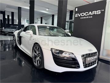 AUDI R8 5.2 FSI quattro