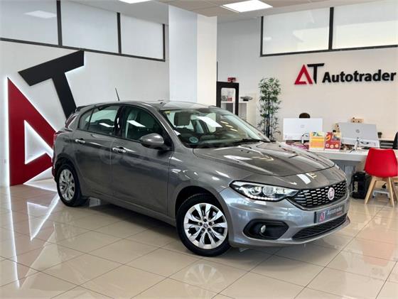 FIAT Tipo 1.3 Multijet Lounge FIAT Tipo 1.3 Multijet Lounge