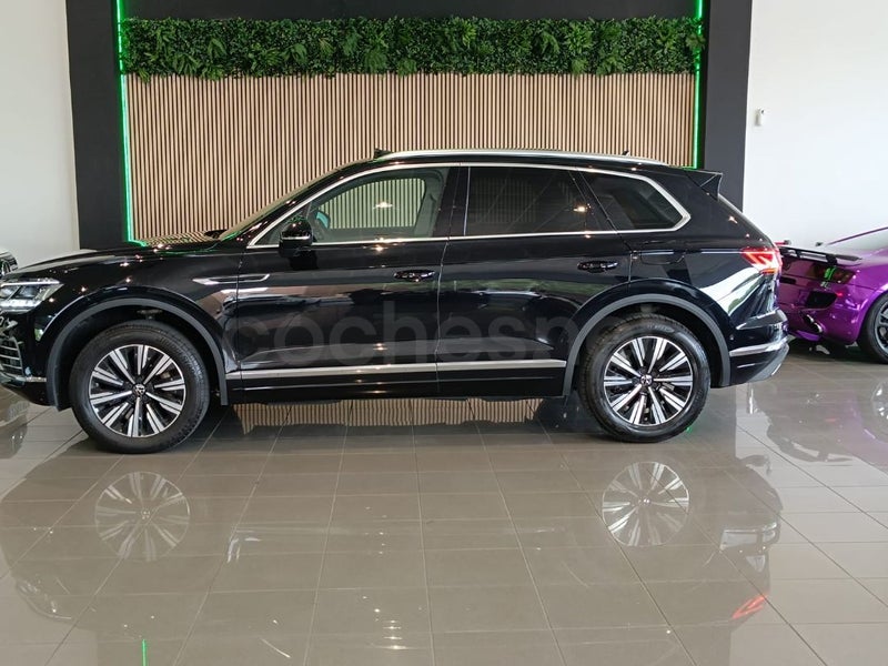 VOLKSWAGEN Touareg eHybrid Eleg 3.0 V6 TSI Tip 4M - Coche de segunda mano en Fuenlabrada - Imagen 4