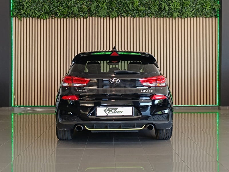HYUNDAI i30 2.0 TGDI N Performance - Coche de segunda mano en Fuenlabrada - Imagen 14